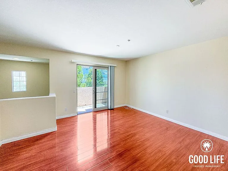 264 Marquette Ave — Photo 6