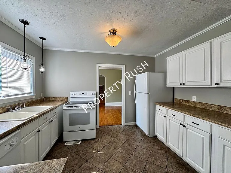 4502 S Choctaw Dr — Photo 12