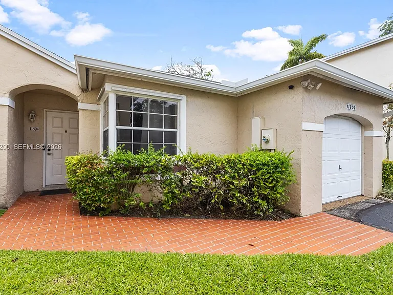 11804 NW 13th St — Photo 29
