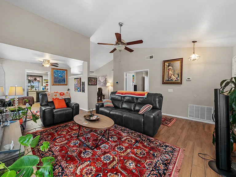 1834 Olamar Way — Photo 6