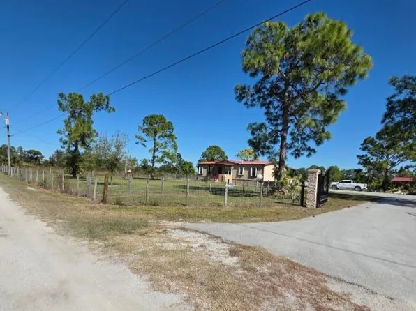 1860 Poinsettia Ave, Lehigh Acres, FL 33972
