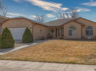 6 Hardwick Ct, Pueblo, CO 81005