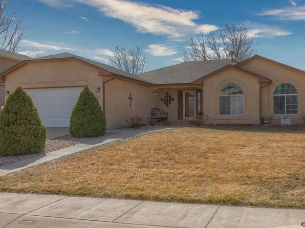 6 Hardwick Ct, Pueblo, CO 81005