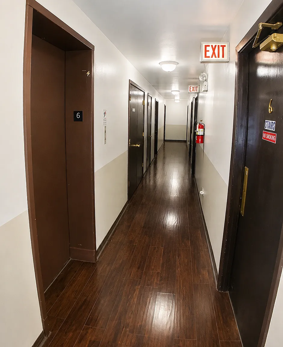 1 bed, 900 sqft, $1,600 — Photo 4