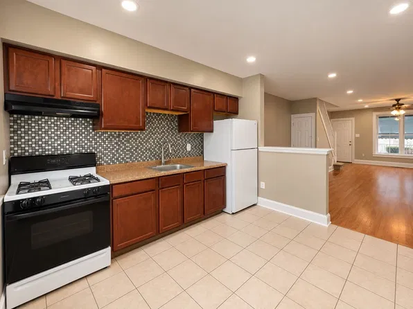 6563 N Lambert St, Philadelphia, PA 19138