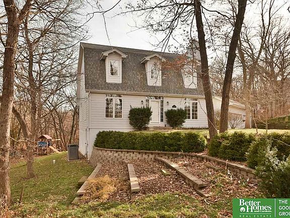 3rd image of 15413 Pollard Dr