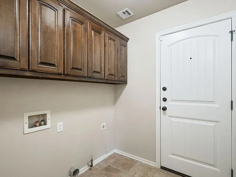 13332 S 21st Pl — Photo 13