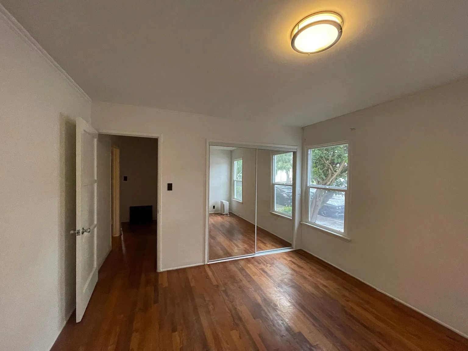 852 Grant St — Photo 4