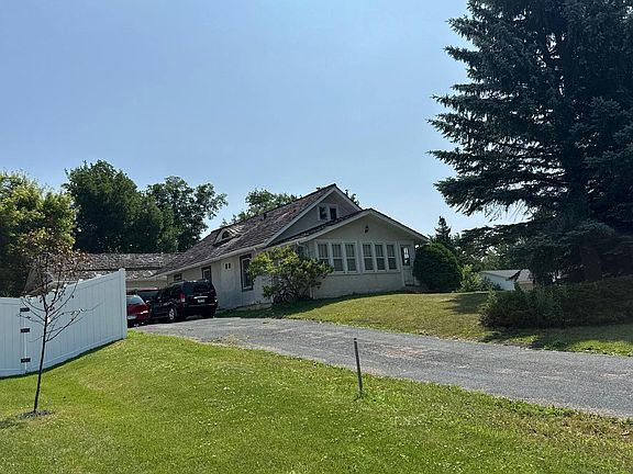 2nd image of 6364 Juneau Ln N