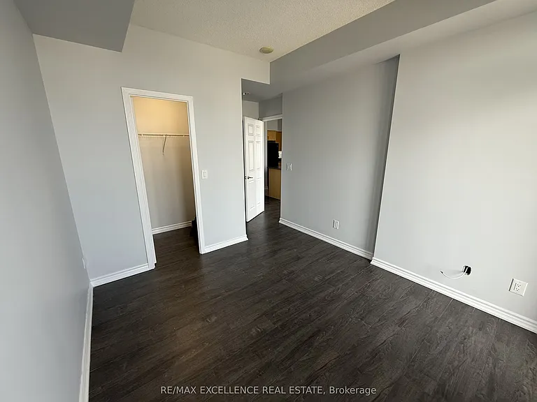 388 Prince Of Wales Dr #3306 — Photo 11