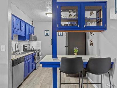 452 Chapel Ridge Dr APT B, Hazelwood, MO, 63042