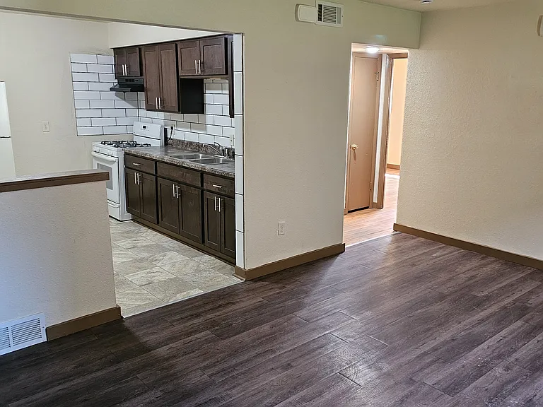 7825 W Hampton Ave #1 — Photo 10