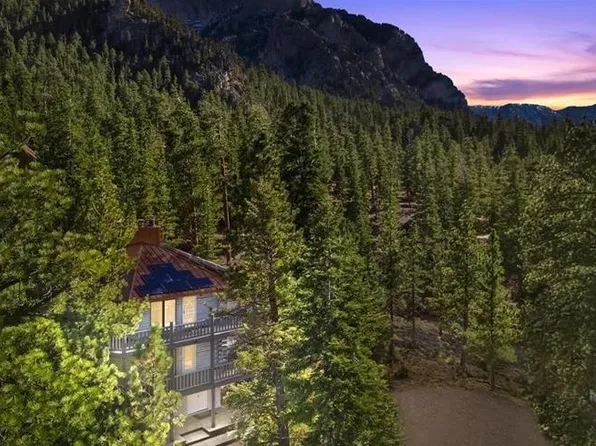 5265 Whispering Deer Dr, Las Vegas, NV 89124