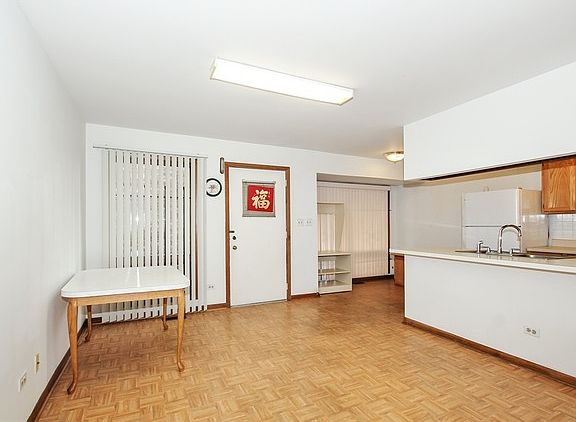 4th image of 3221 S Canal St APT C