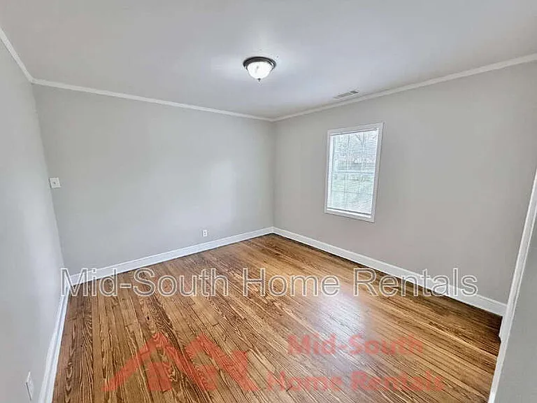 1156 Brower St — Photo 12