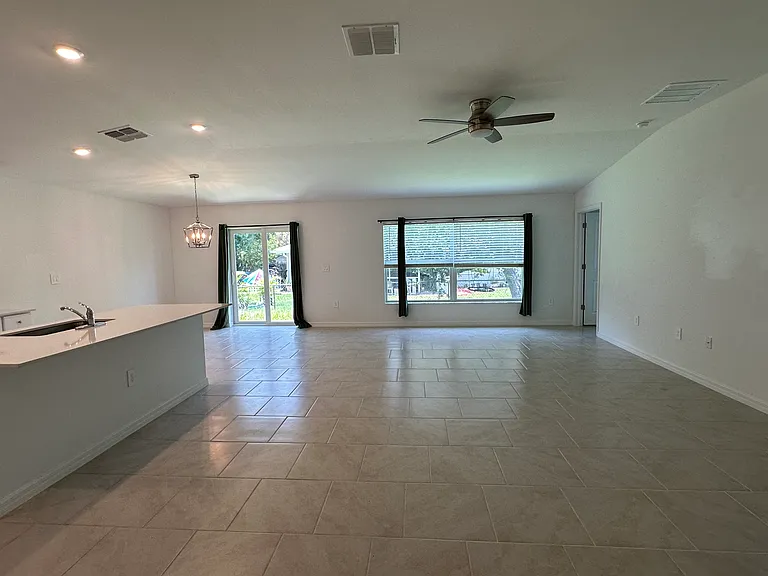 20207 Benton Ave — Photo 9