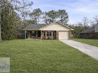 1064 Desert Shield St, Hinesville, GA 31313