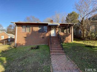 303 Crest Dr, Carrboro, NC 27516