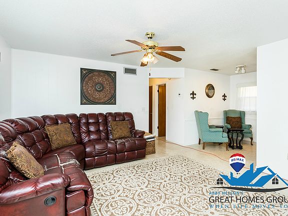 3rd image of 2609 E Pine St