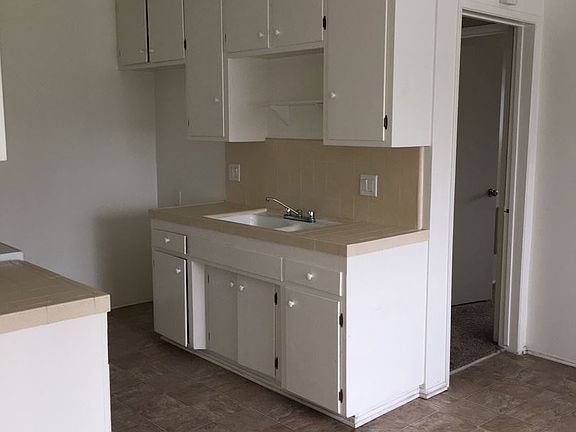 3rd image of 6555 Washington Ave APT G
