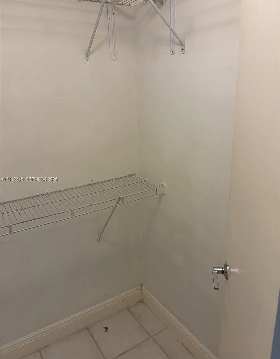 3 bed, 1865 sqft, $3,650 — Photo 1