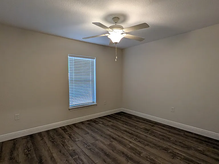 3140 W Juliet Pl — Photo 10