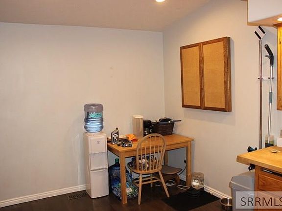 4th image of 2625 S Ammon Rd