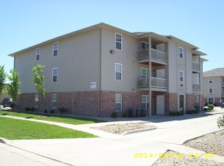1718 Rt Dunn Dr APT 2, Bloomington, IL 61701