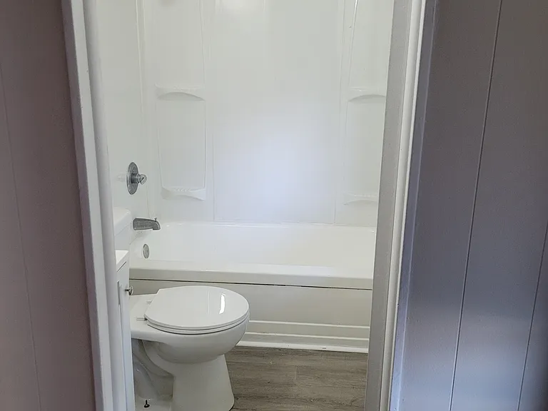 113 W Warren St #A — Photo 5