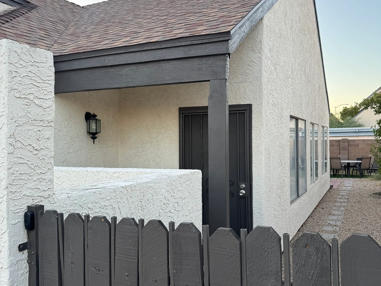 2126 W Monona Dr — Photo 2