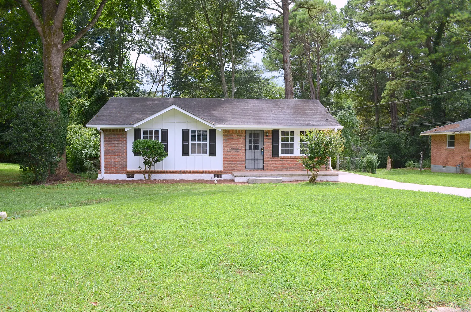 8341 Marlborough Dr photo 1