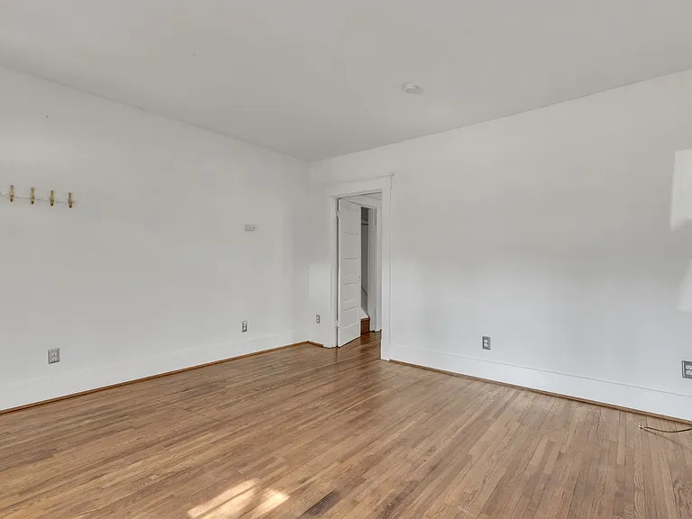 605 Park Cir #B — Photo 12