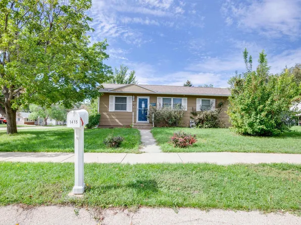 1415 Minuteman Dr, Rapid City, SD 57701
