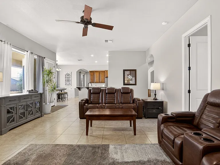 5317 E Lonesome Dove Trl — Photo 15