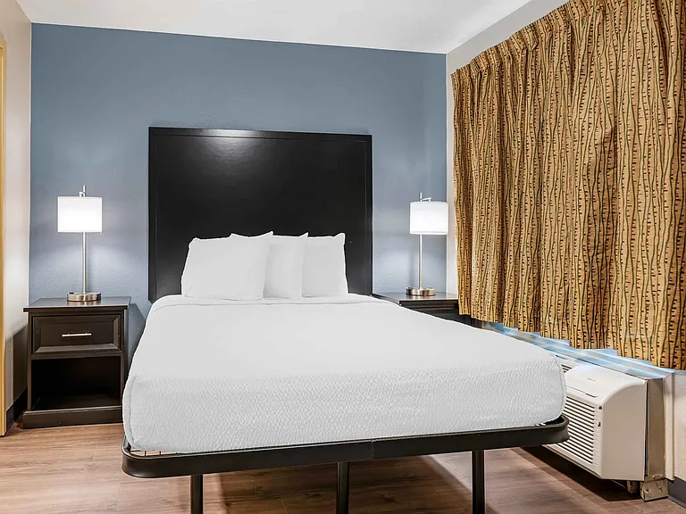 1 Bedroom Suite - 2 Queen Beds