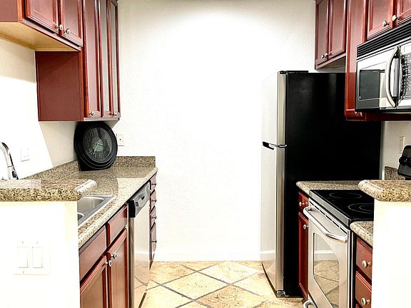 4th image of 1130 Yarwood Ct