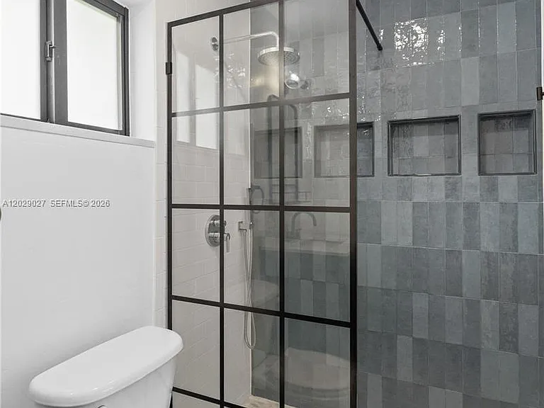 517 Palermo Ave — Photo 19