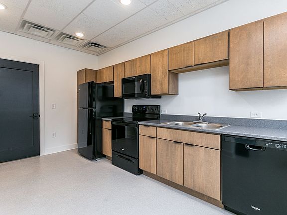3rd image of 411 1st Ave SE #409