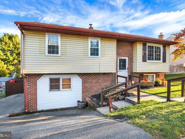 104 Pear St, Mohnton, PA 19540