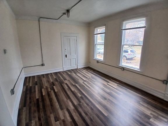 3rd image of 302 N Straughan Ave APT 102