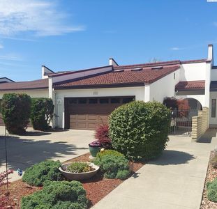 1921 Meadows Dr N, Richland, WA, 99352