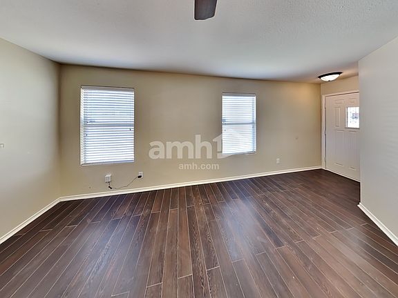 3rd image of 9727 Woodland Pnes