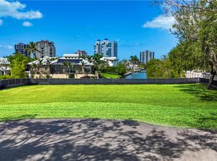 5291 Sand Dollar Ln, Naples, FL 34103