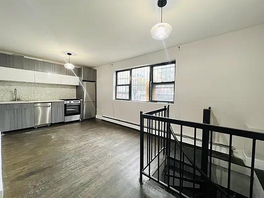 Rented by Pear NYC LLC | media 2