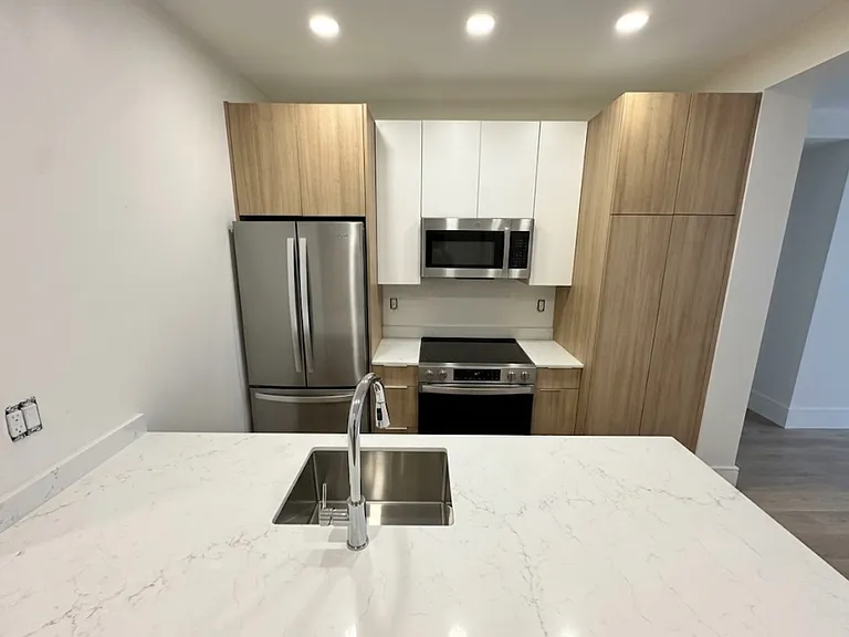 1080 Commonwealth Ave #1 — Photo 2