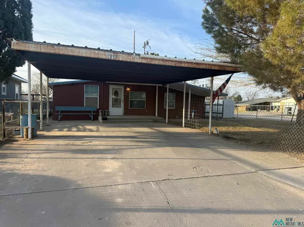 1213 W Dallas Ave, Artesia, NM 88210