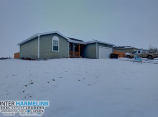 4814 Rabbitbrush Dr, Bar Nunn, WY 82601
