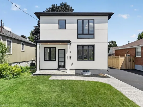 325 Queensdale Ave E, Hamilton, ON L9A 1L5