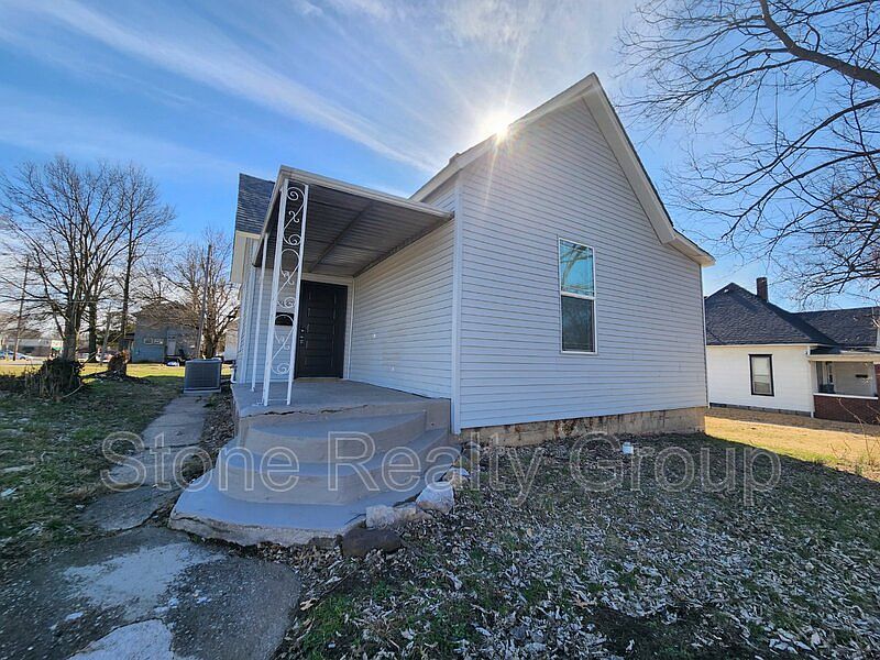 1st image of 2445 Liberty Ave