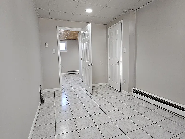 7028 Aberdeen Rd — Photo 5